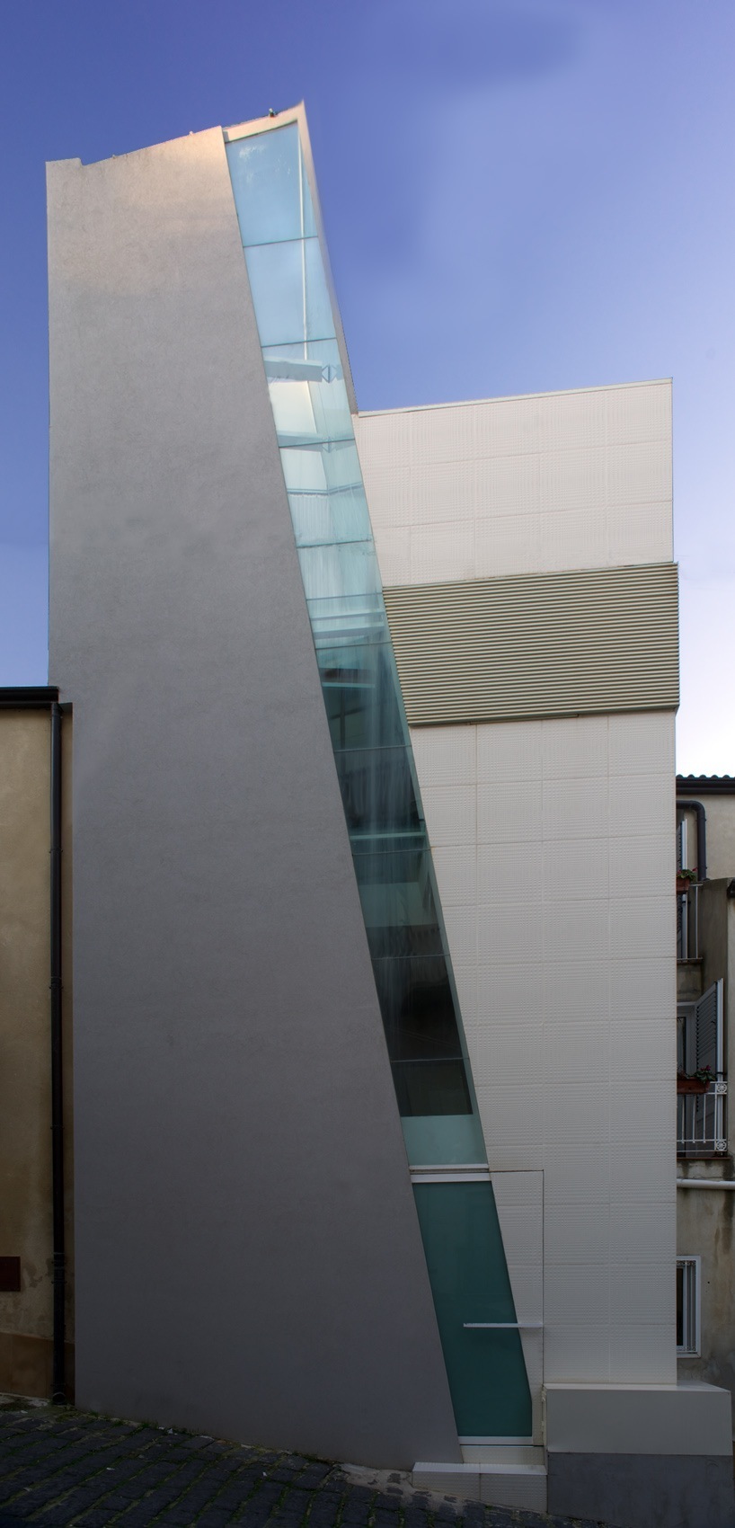 Architteto Iraci, Casa ad Enna