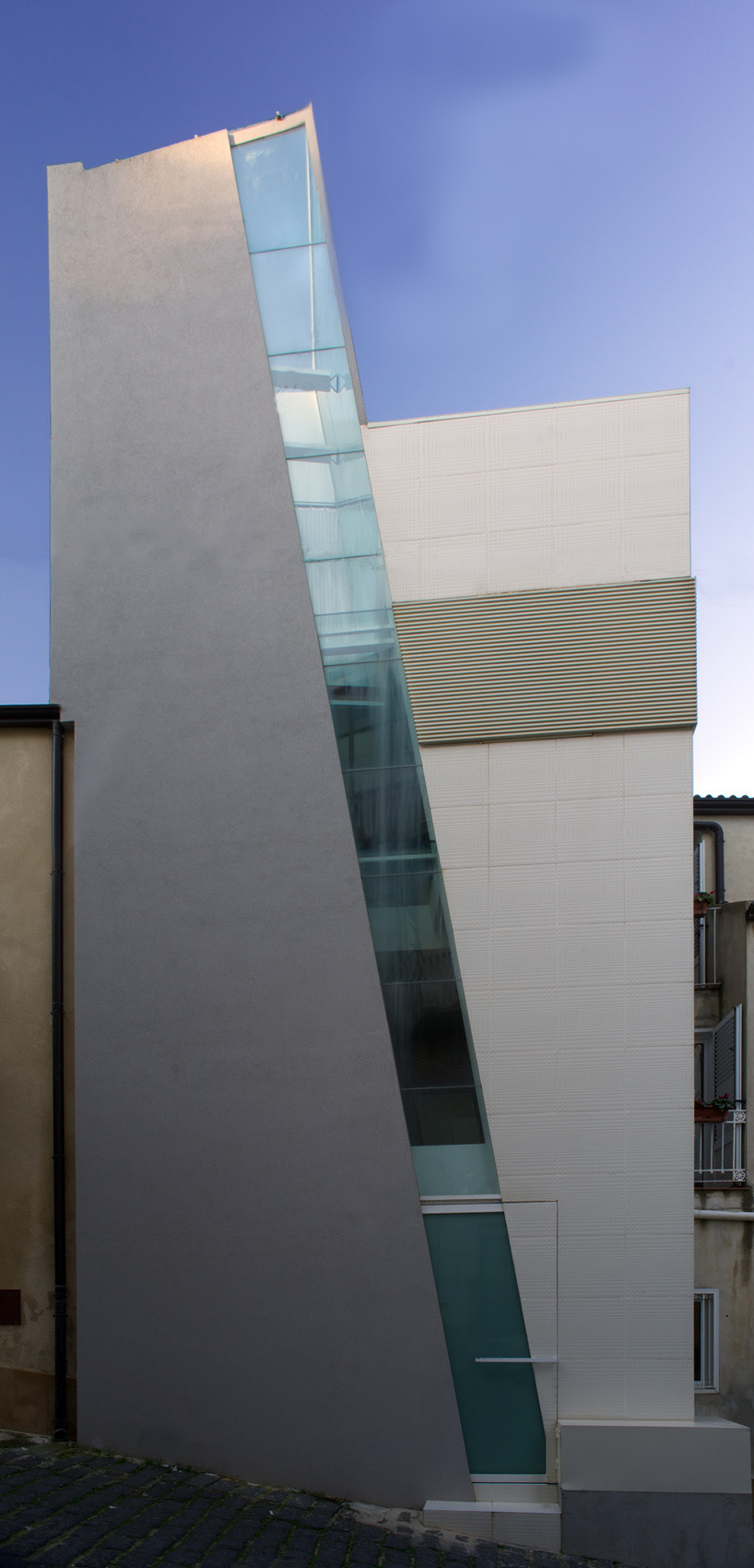 Architteto Iraci, Casa ad Enna